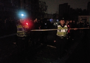 救人滅火忙不停 宗保隊員顯神威 ——五常輔警幫忙救人、救火